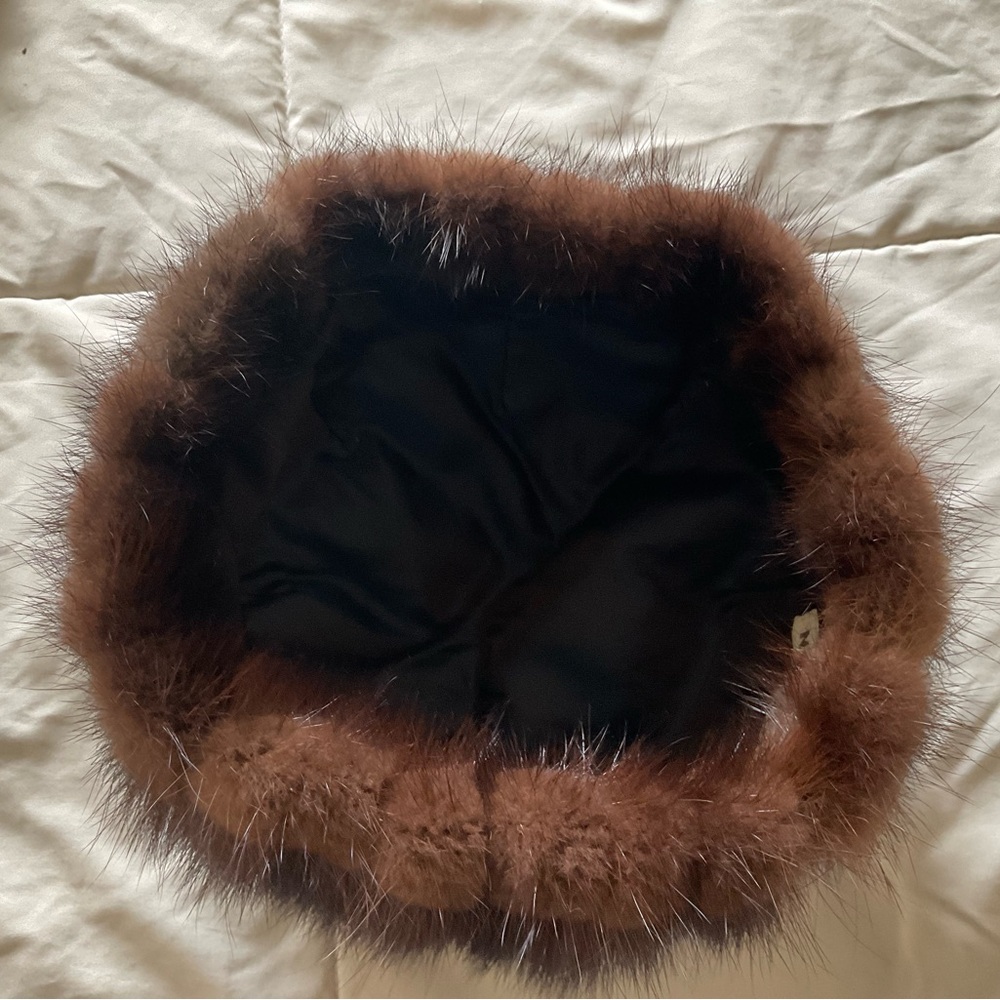 NWOT-Elegant Brown Mink Pillbox Hat - Picture 5 of 5